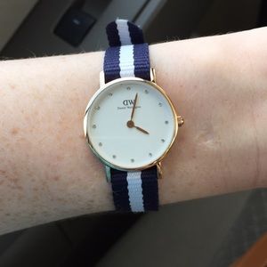 ROSE GOLD DANIEL WELLINGTON WATCH